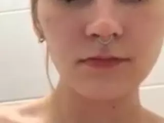 18honeygirl's Live Sex Cam Show
