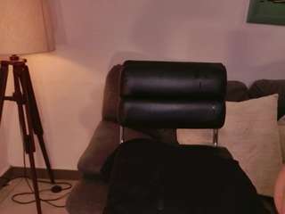  aprilrhodes chat room