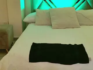 aprilrhodes's Live Sex Cam Show