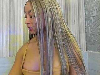 BriannaChelsea live cam preview