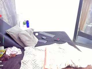 laurasaenz01 webcam