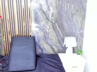 laurasaenz01 webcam