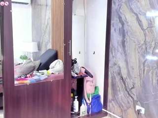 Laura Saenz live cam preview
