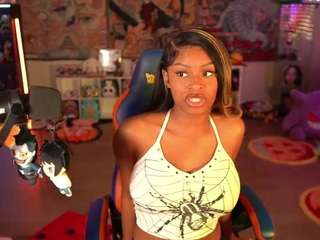 lovenzia from CamSoda is Freechat
