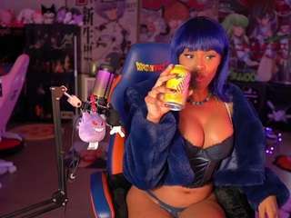 lovenzia from CamSoda is Freechat