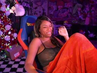 Live webcam model lovenzia on Soda Cams