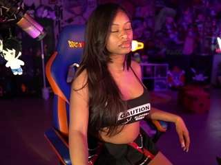 Live webcam model lovenzia on Soda Cams