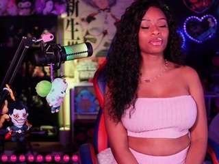 Live webcam model lovenzia on Soda Cams