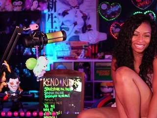 Live webcam model lovenzia on Soda Cams