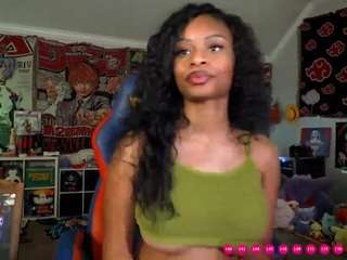 lovenzia's CamSoda show and profile