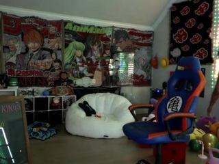 lovenzia's CamSoda show and profile