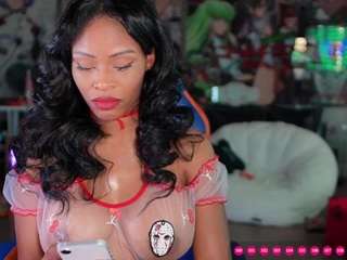 lovenzia's CamSoda show and profile