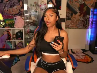 Zia's Live Sex Cam Show