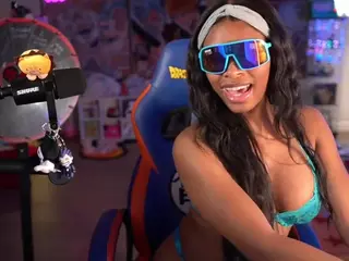 OTC Zia's Live Sex Cam Show