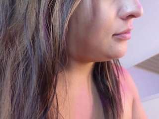 M II A live webcam show