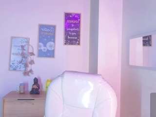 M II A live webcam show