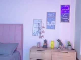 M II A live webcam show