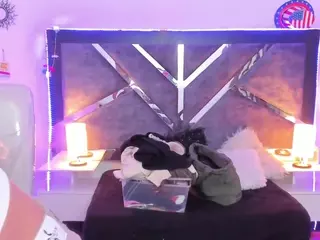 M II A's Live Sex Cam Show