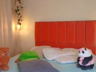 caandace's CamSoda show and profile