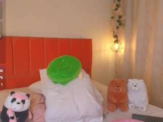 caandace Live Webcam on CamSoda