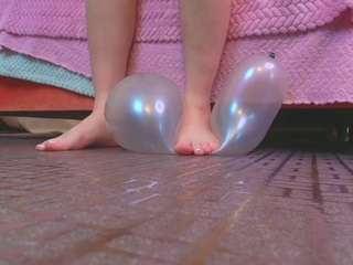 le modèle caandace est en webcam porno dans un show sur le site camsoda, il possède les tags suivants: ahegao,pussy,latex,lingerie,lovense,lush,naked,natural,no drinking,no smoking,orgasm,public,ride torso,green eyes,role play,sexy,spank,squirter,strip,tattoos