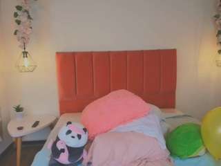 Caandace live webcam show