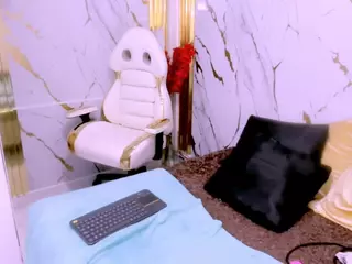 Dianamilf's Live Sex Cam Show
