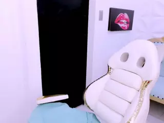 Dianamilf's Live Sex Cam Show