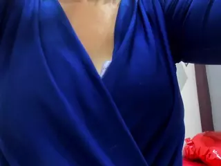 Moxa's Live Sex Cam Show