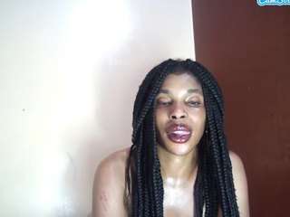 tweezzy Live Webcam on CamSoda