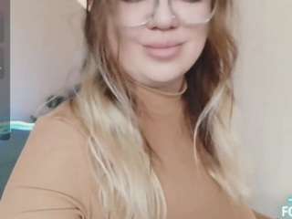 you-dreams's CamSoda show and profile