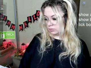 you-dreams Live Webcam on CamSoda