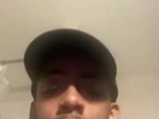 daddylongyk Live Webcam on CamSoda