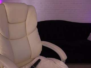 daenerysdaen Live Webcam on CamSoda