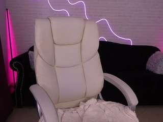 daenerysdaen Live Webcam on CamSoda