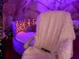 DaenerysDaen's Live Sex Cam Show