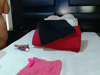QueenNicky1's Live Sex Cam Show