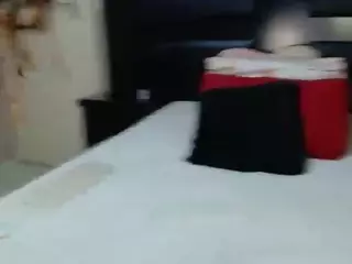 QueenNicky1's Live Sex Cam Show