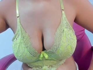 antonellakling Live Webcam on CamSoda