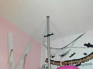 antonellakling Live Webcam on CamSoda