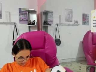 antonellakling Live Webcam on CamSoda