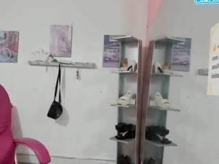 antonellakling Live Webcam on CamSoda