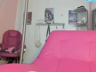 le modèle antonellakling est en webcam porno dans un show sur le site camsoda, il possède les tags suivants: anal,lingerie,young adult,toys,thong,teen 18,tease,tattoos,strip,spank,ride-torso,pussy,no smoking,no drinking,lovense,hairy-pussy,anal-toys,black hair,ass,asshole
