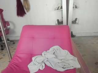 antonellakling's live room