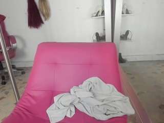 ANTONELLAKLING live webcam show