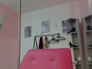 ANTONELLAKLING live cam preview