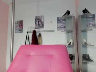 ANTONELLAKLING live cam preview