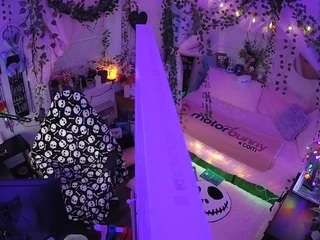 VECCASALT-Welcome! -NEW FANCLUB OPTION AVAILABLE!-LIVE Performance room/no tips needed! MODEL PAGE@VECCASALT-Please respect room rules. [8821 tokens remaining]