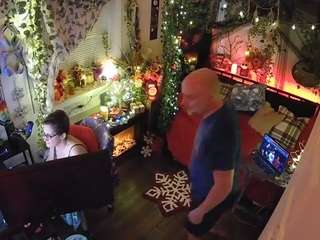 voyeurcam-veccasalt-01's CamSoda show and profile