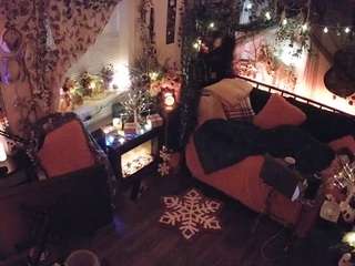 voyeurcam-veccasalt-01's CamSoda show and profile